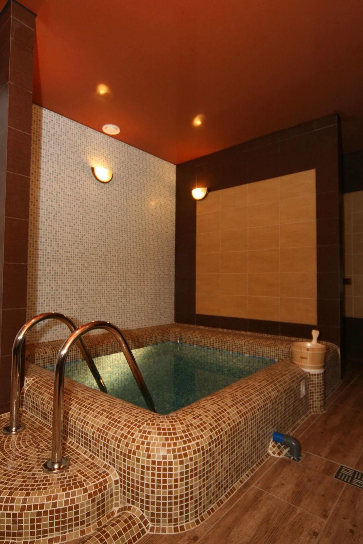 Hotel Fortuna Lviv Eksteriør billede