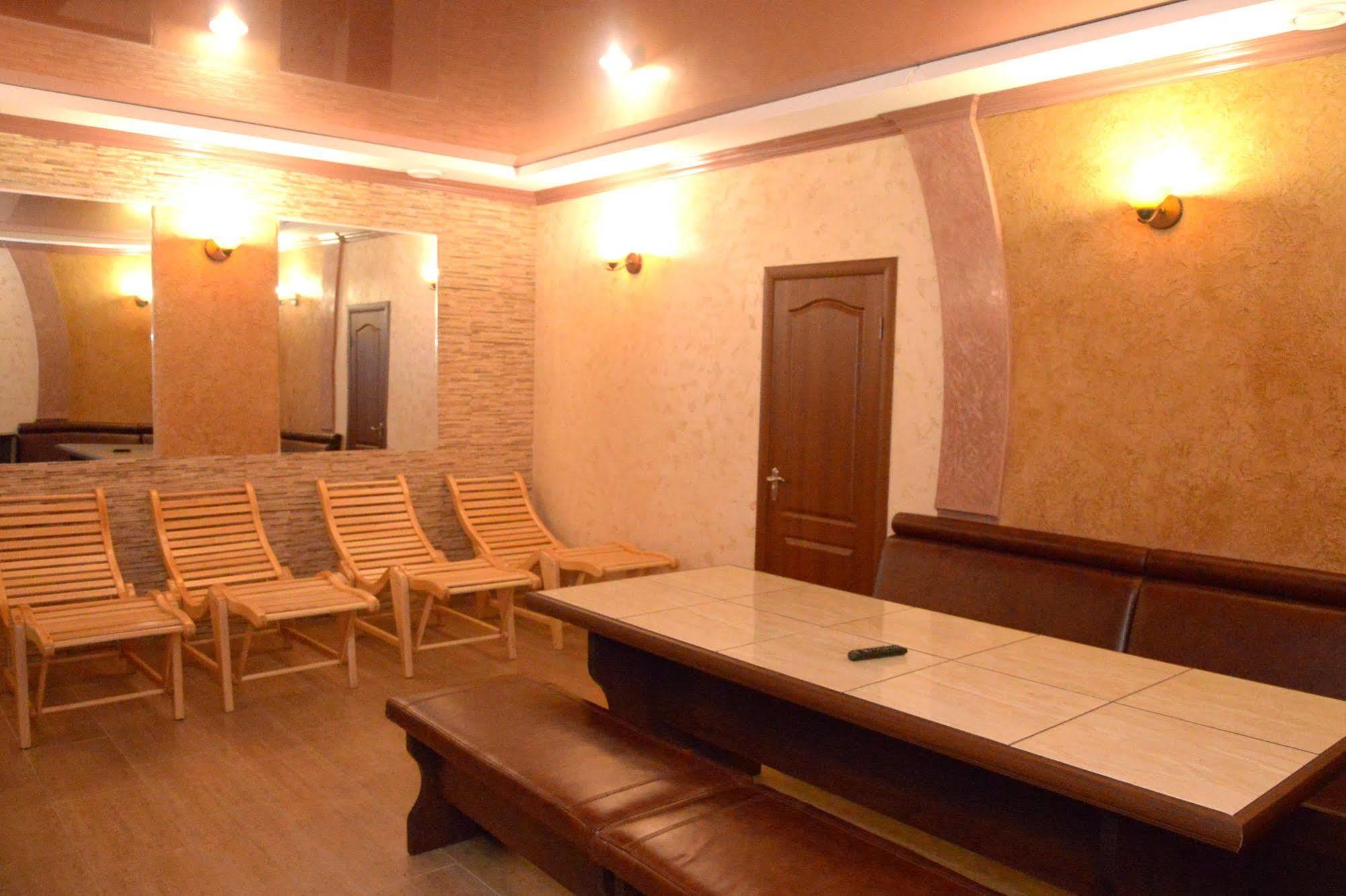 Hotel Fortuna Lviv Eksteriør billede