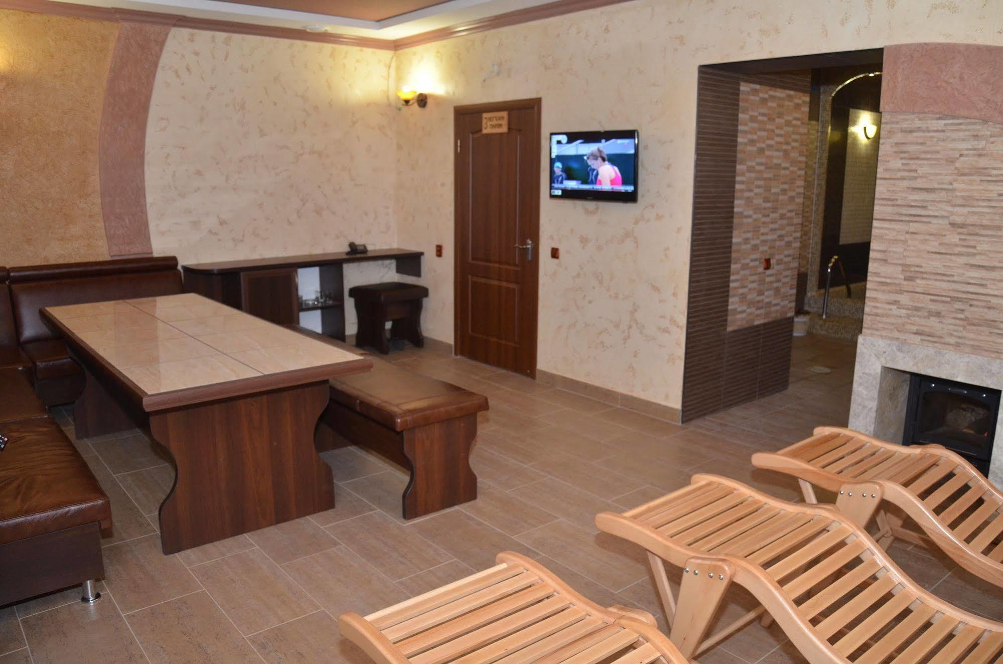 Hotel Fortuna Lviv Eksteriør billede