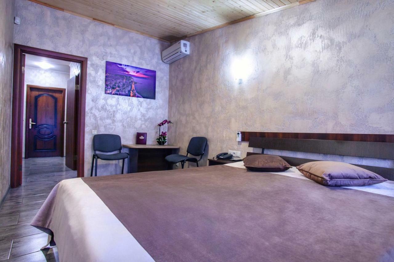 Hotel Fortuna Lviv Eksteriør billede