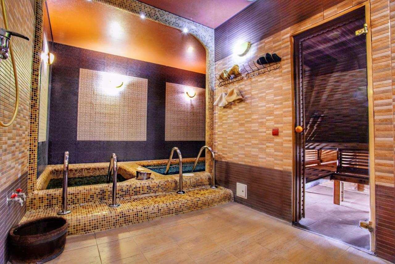 Hotel Fortuna Lviv Eksteriør billede